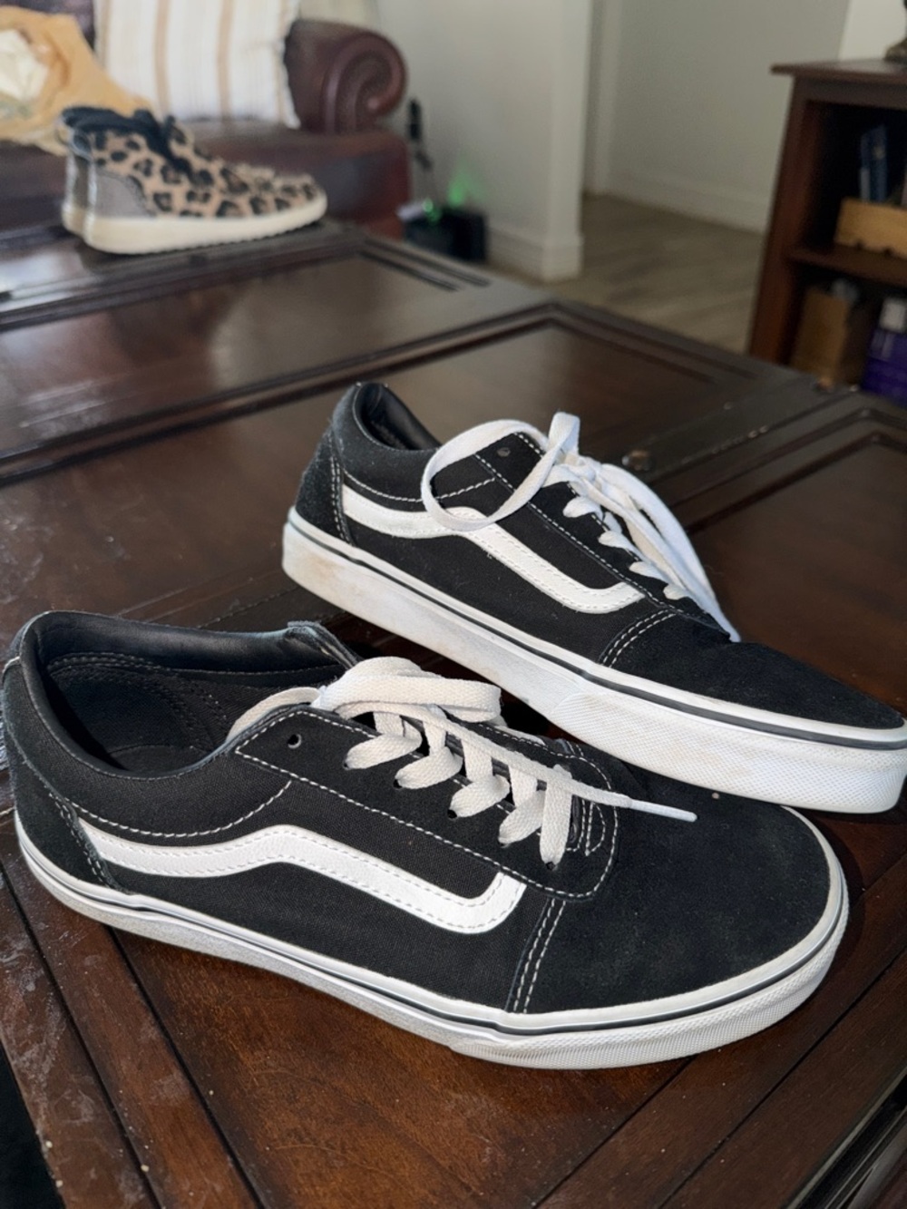 Classic Low-Top Canvas Sneakers - Black/White